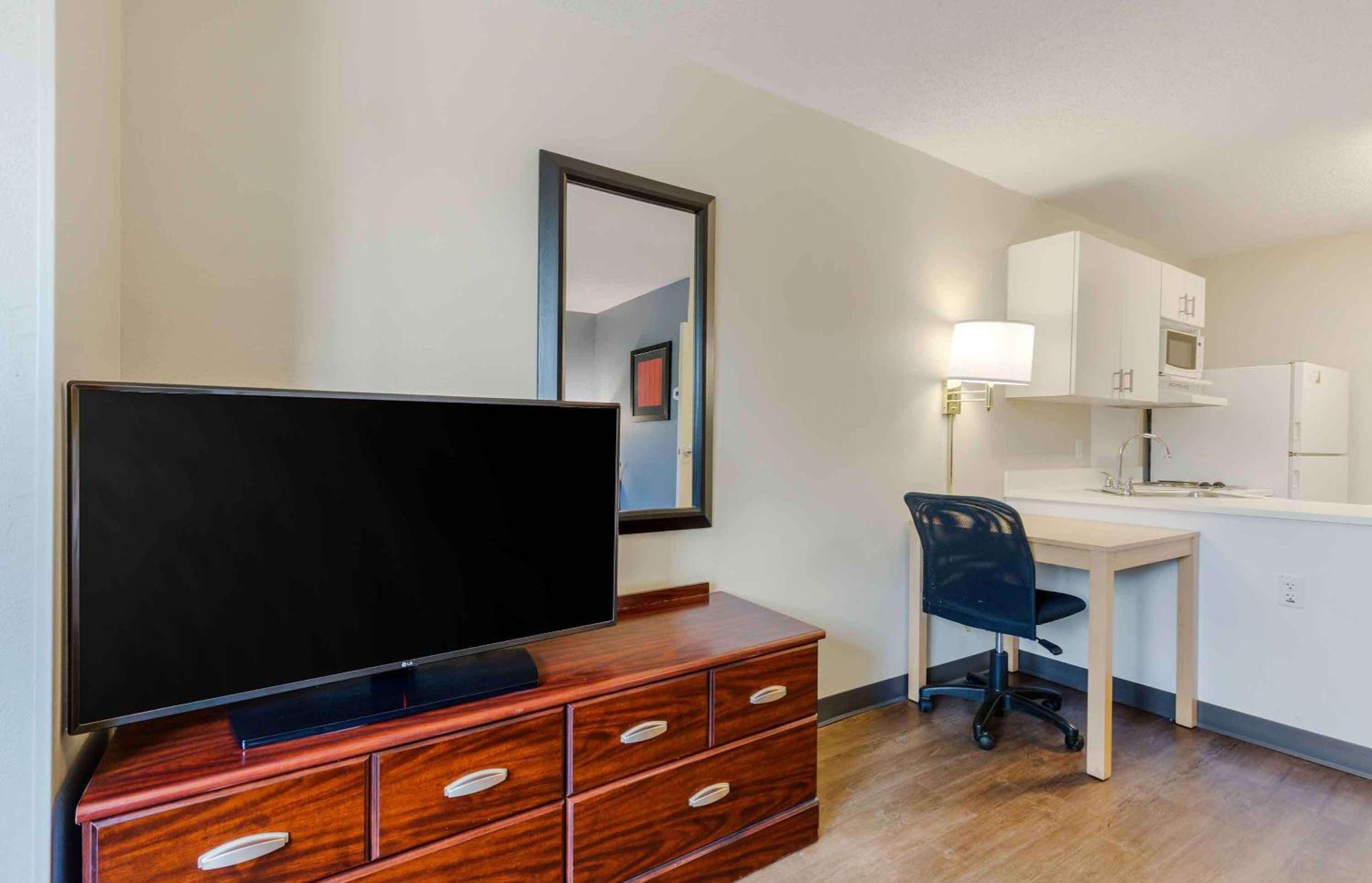 Extended Stay America Suites - Washington Dc Germantown Milestone Exteriér fotografie