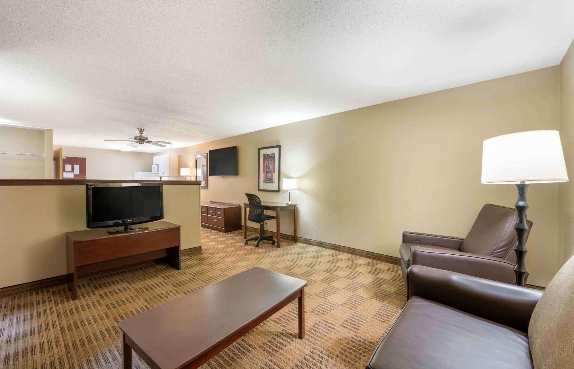 Extended Stay America Suites - Washington Dc Germantown Milestone Exteriér fotografie